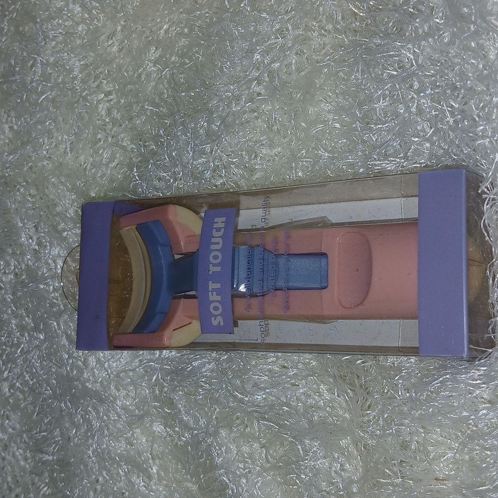Eyelash Soft Touch pink Curler tool NWT
